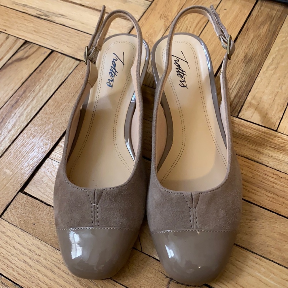 Trotters Dea Slingback